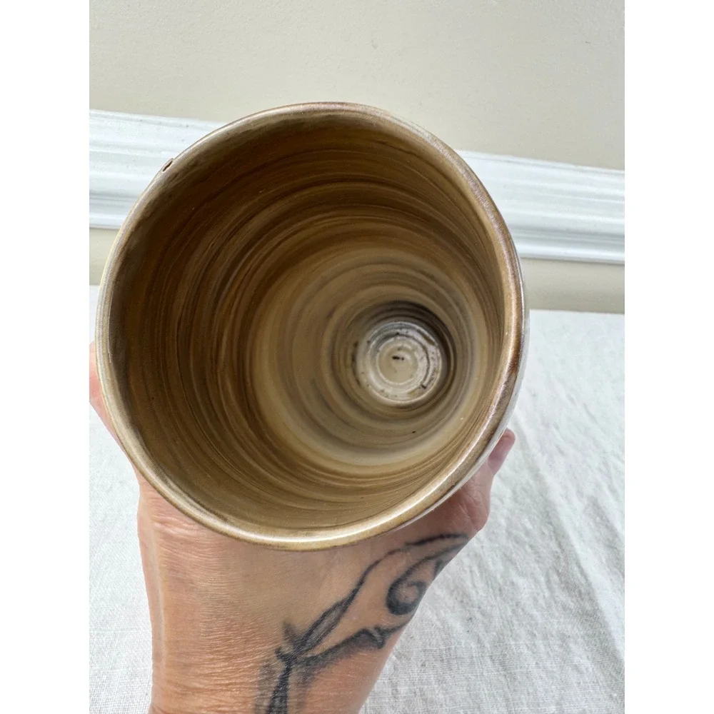 Hand Thrown Studio Pottery Marbled Agateware Vase Brown Tan Signed 6.75